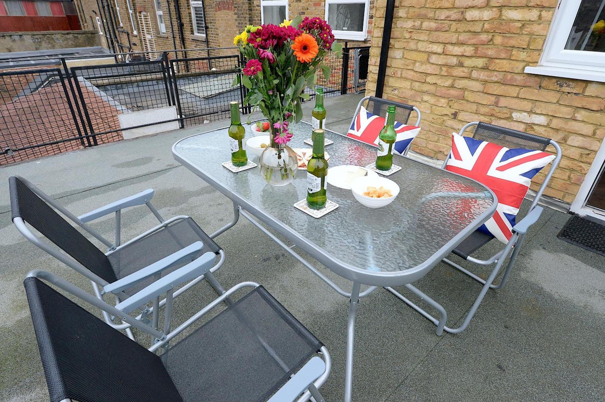 2 Bedroom Flat In Wood Green Piccadilly Line London Luaran gambar