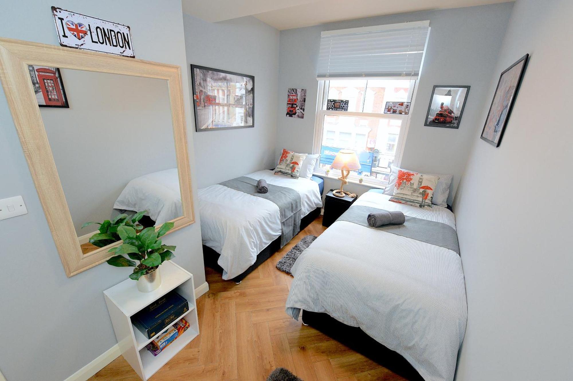 2 Bedroom Flat In Wood Green Piccadilly Line London Luaran gambar