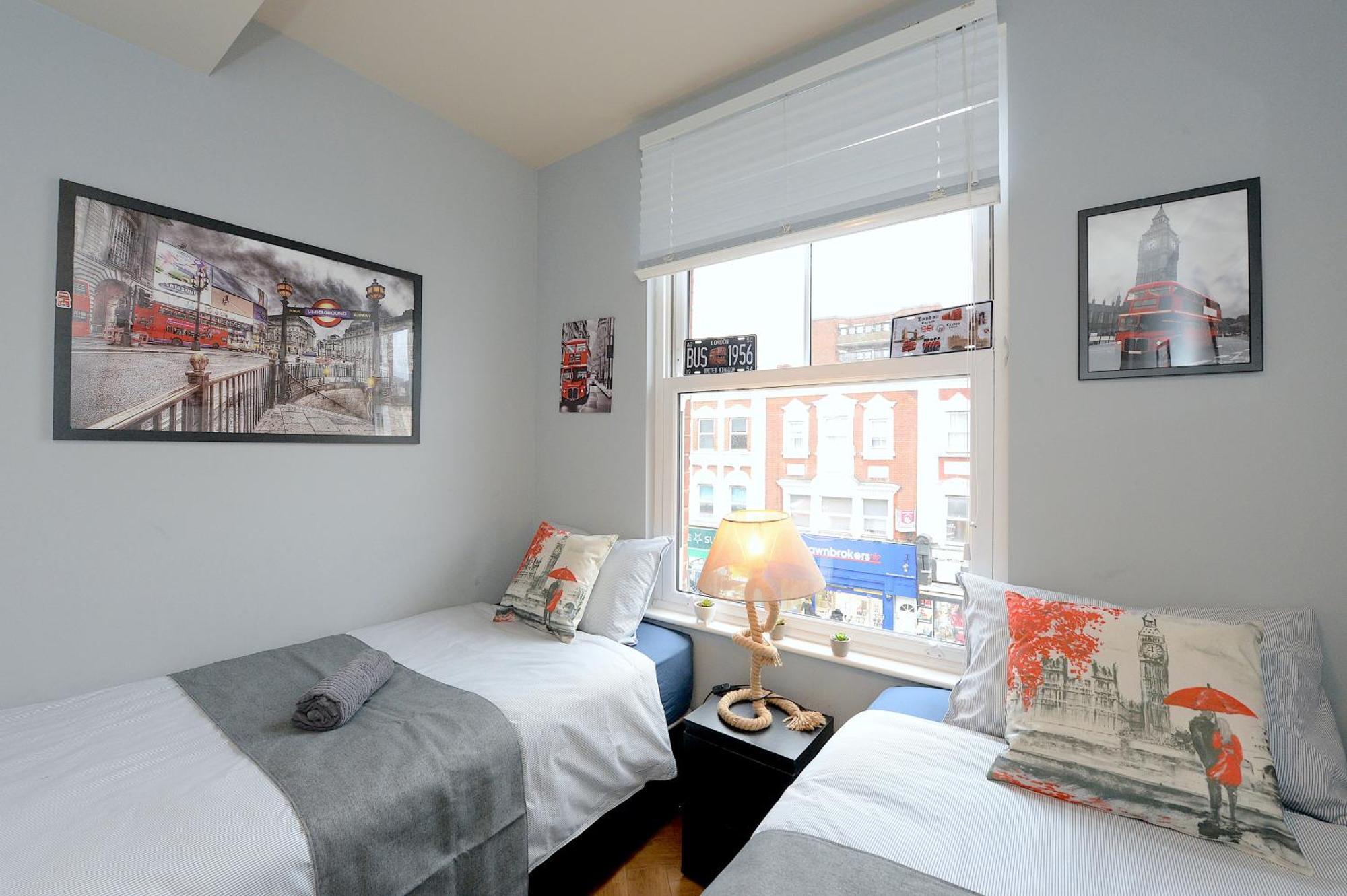 2 Bedroom Flat In Wood Green Piccadilly Line London Luaran gambar