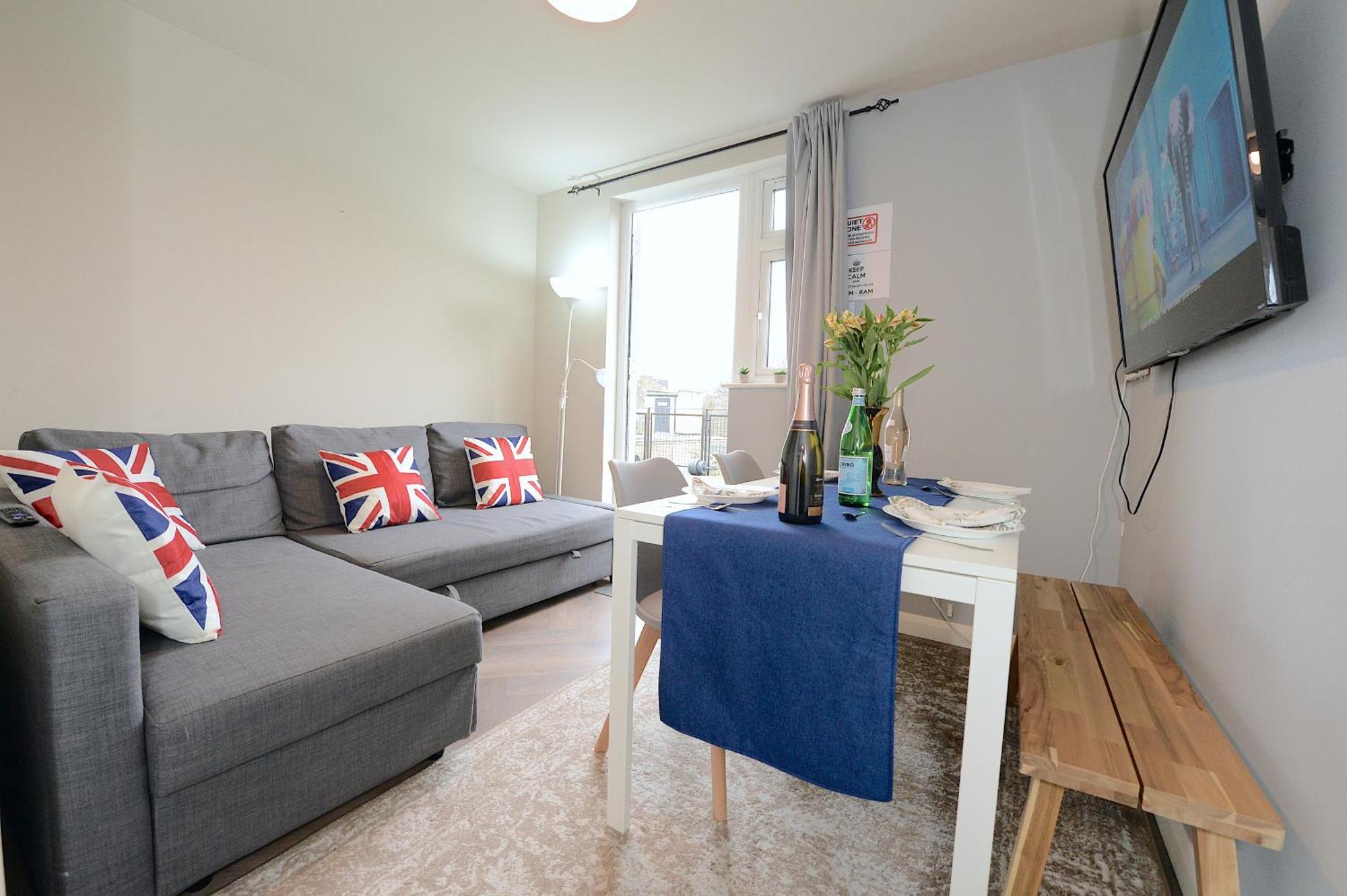 2 Bedroom Flat In Wood Green Piccadilly Line London Luaran gambar