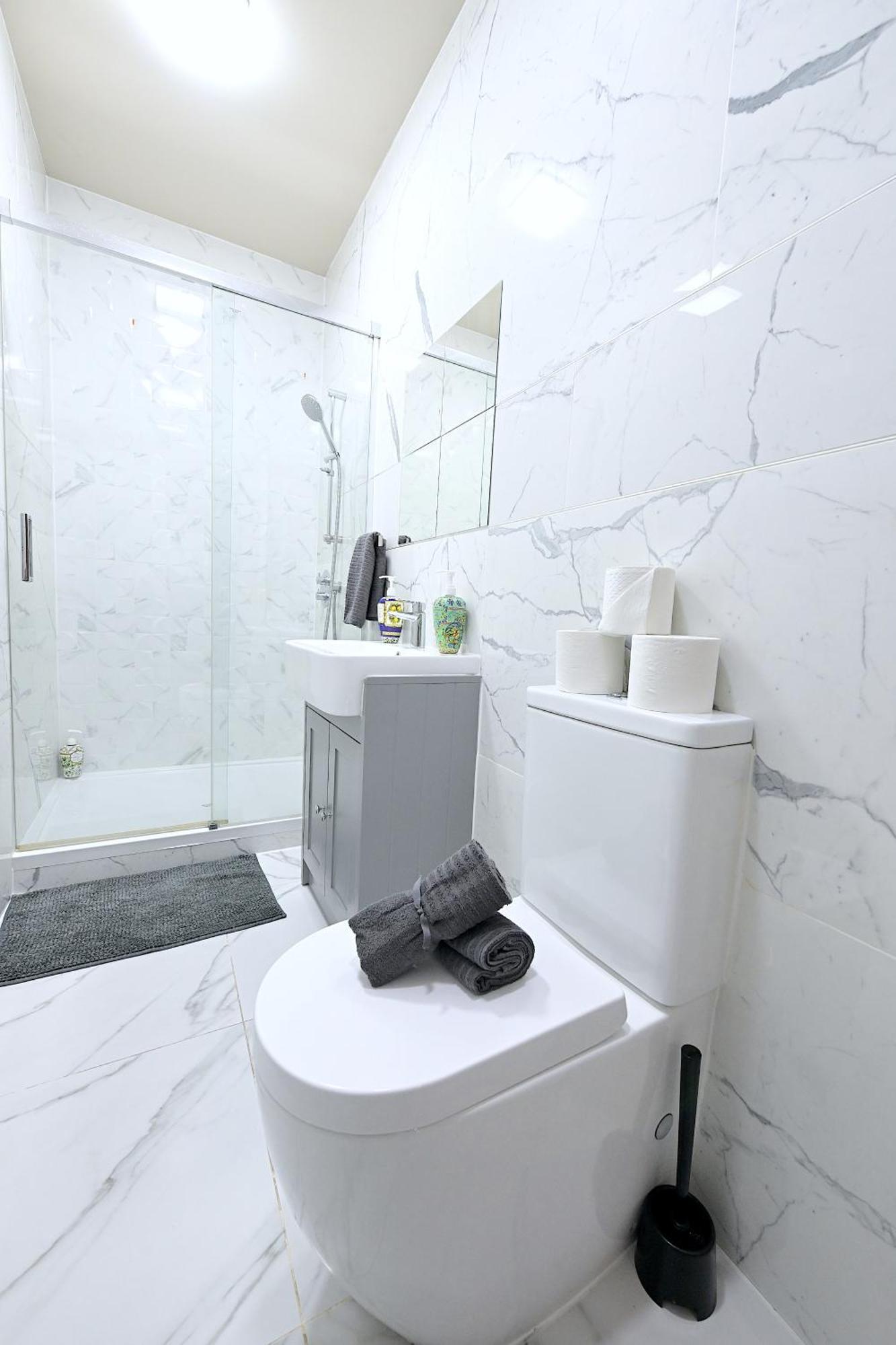 2 Bedroom Flat In Wood Green Piccadilly Line London Luaran gambar