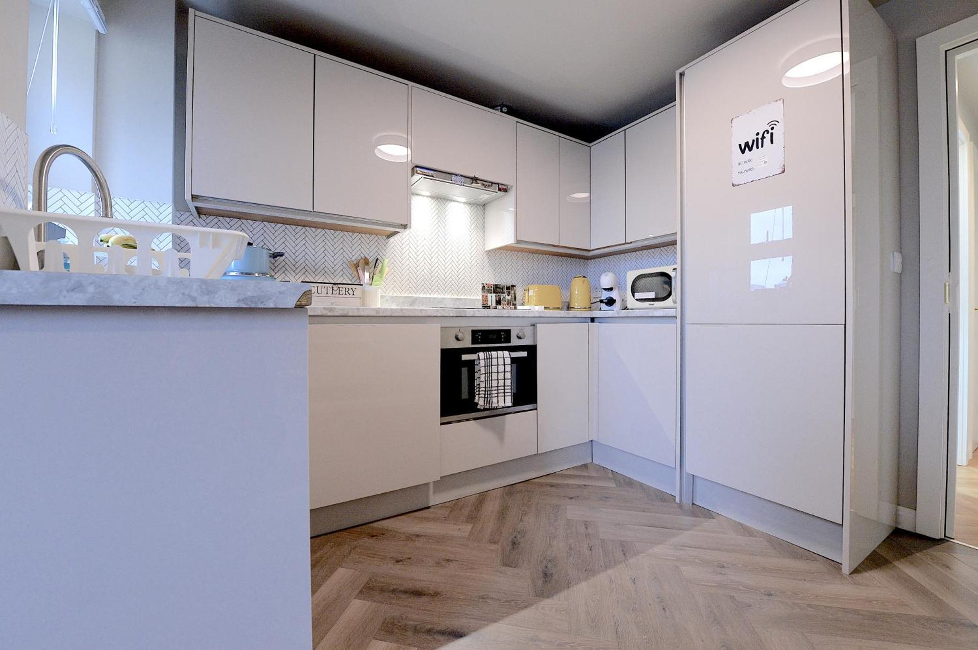 2 Bedroom Flat In Wood Green Piccadilly Line London Luaran gambar