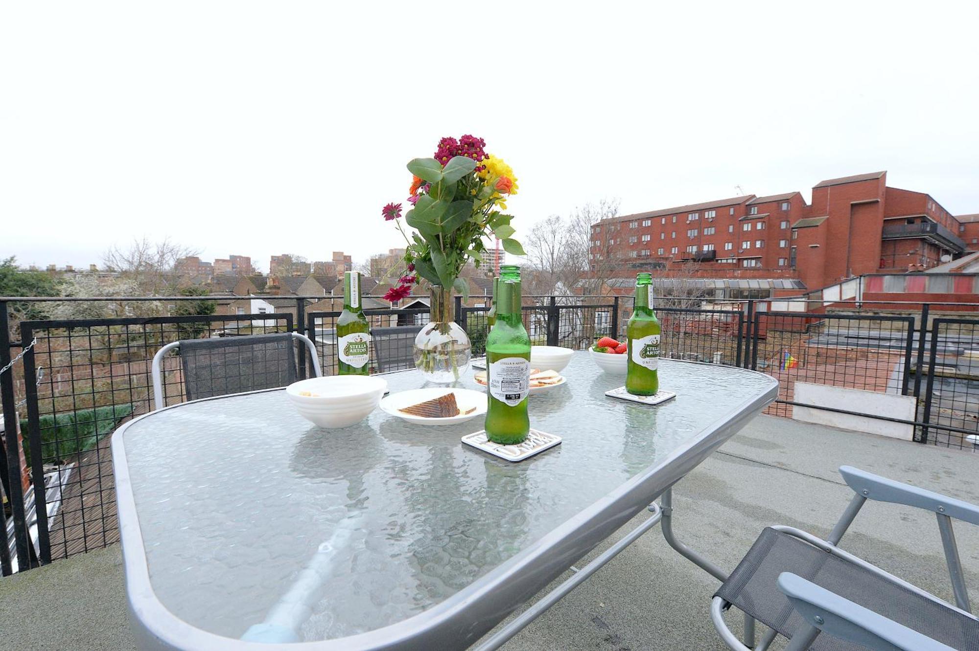 2 Bedroom Flat In Wood Green Piccadilly Line London Luaran gambar